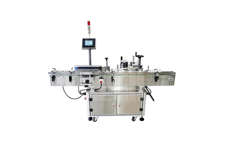 潤(rùn)滑油貼標(biāo)機(jī)是搭配灌裝機(jī)的“好幫手”